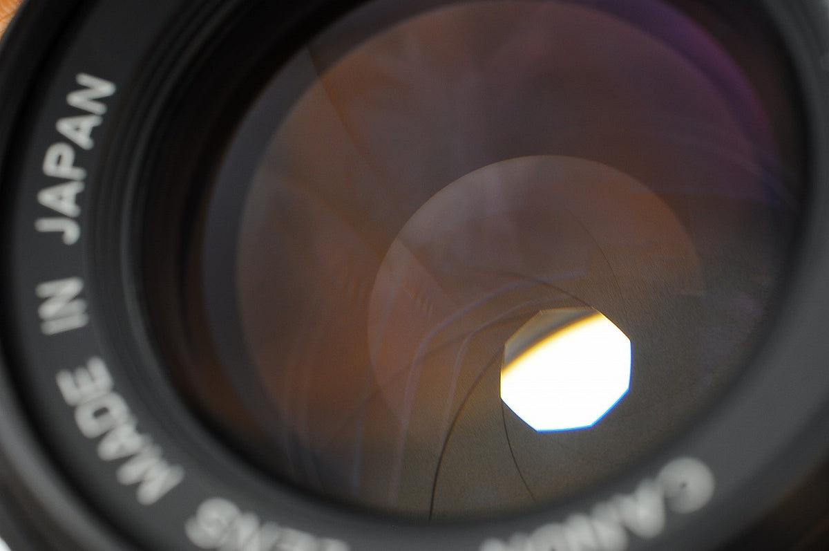 [Mint w/ Caps] Canon New FD NFD 50mm f1.4 Fast MF Standard Prime Lens Japan