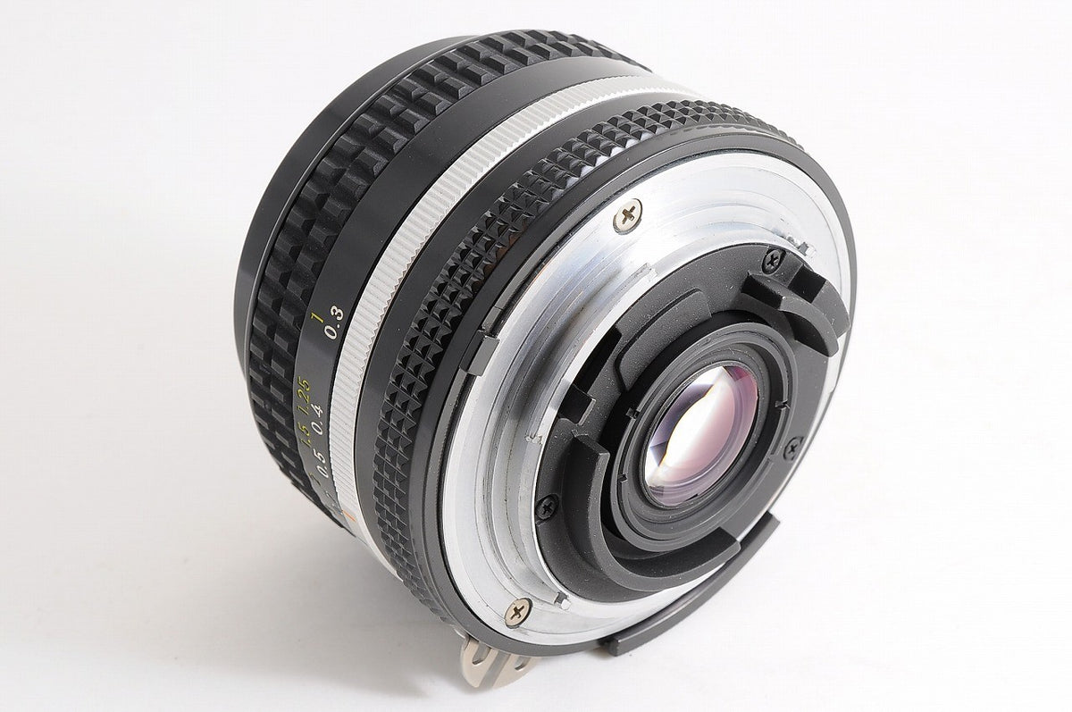 [Top Mint] Nikon AI-S AIS Nikkor 20mm f/3.5 Ultra-Wide MF Lens Nikon F Japan