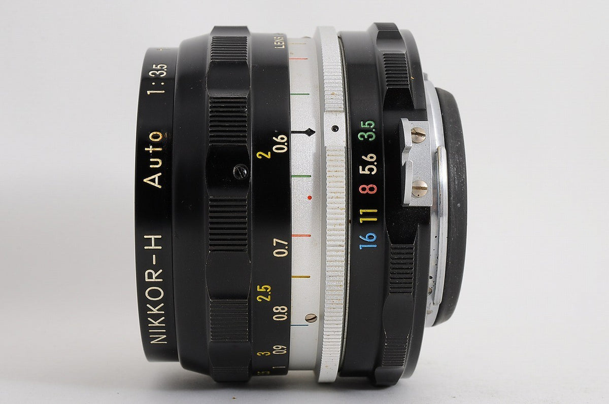[Mint] Nikon Non-AI Nikkor-H Auto 28mm f/3.5 Wide MF Lens Nikon F Mount Japan