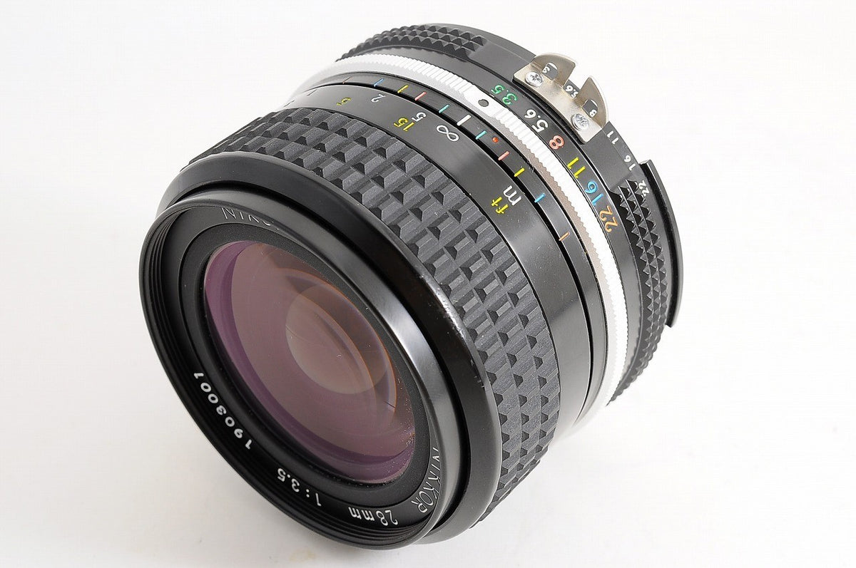 [Mint w/Filter] Nikon AI Nikkor 28mm f3.5 MF Wide Angle Prime Lens F Mount Japan