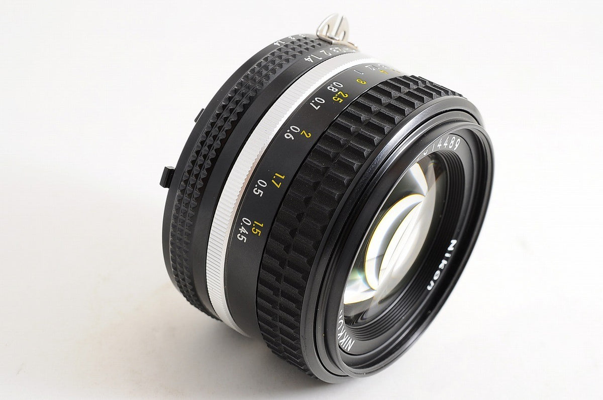 [Top Mint w/ Caps] Nikon AIS Nikkor 50mm f1.4 Fast MF Standard Prime Lens Japan