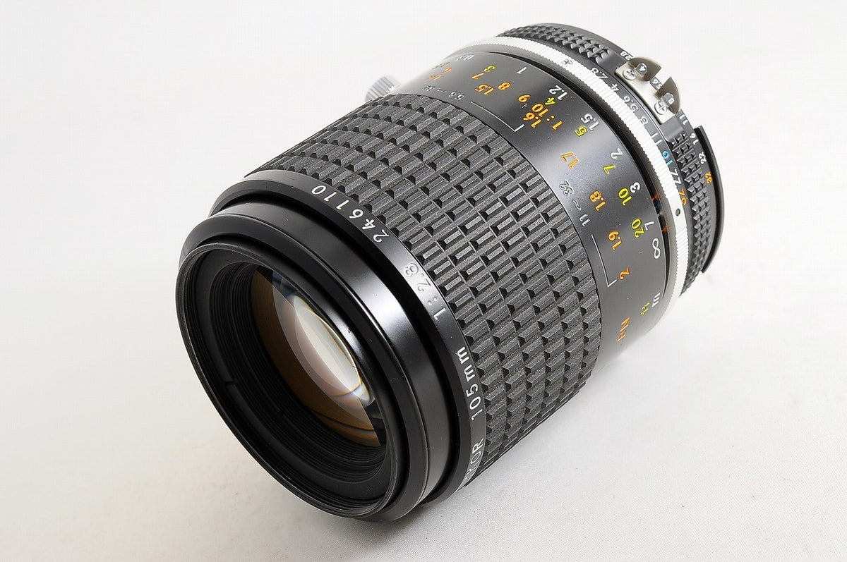 [Mint w/ HS-14 Hood] Nikon AIS Micro NIKKOR 105mm f2.8 MF Macro Lens Japan