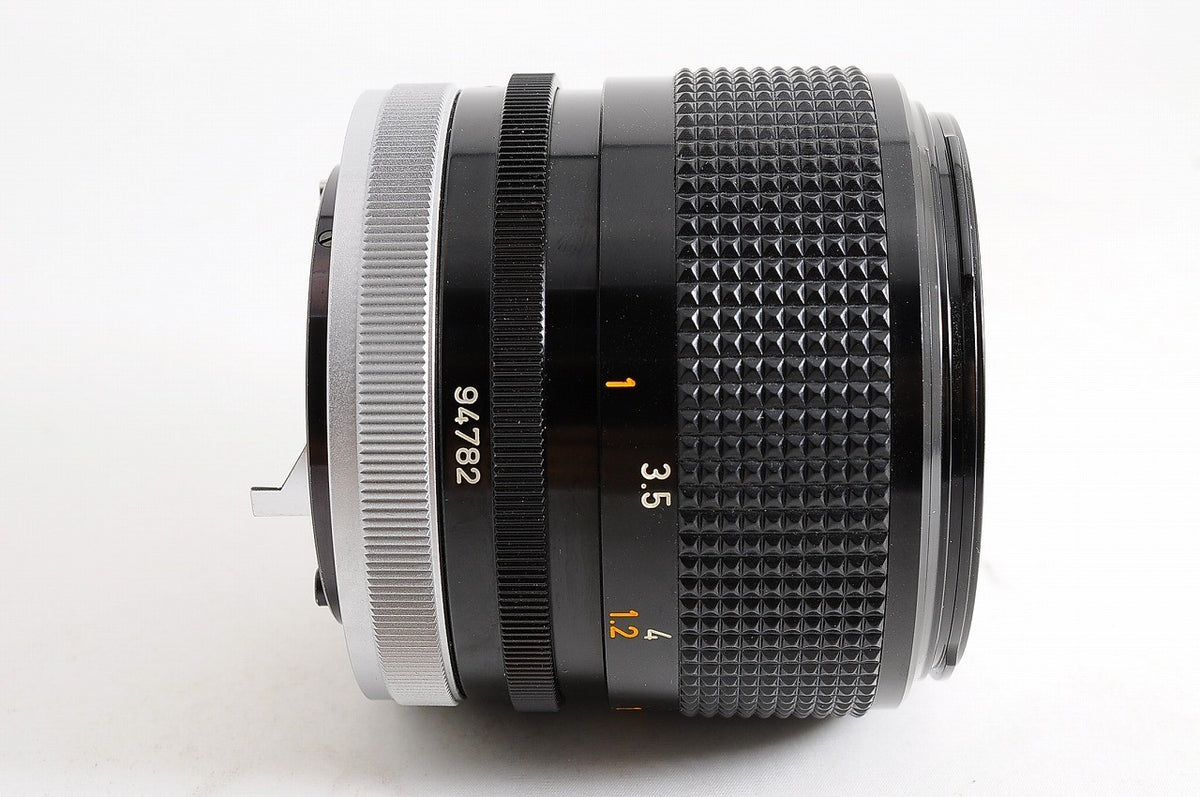 [Near Mint+ w/ Caps] Canon FD 100mm f2.8 SSC MF Telephoto Prime Lens Japan