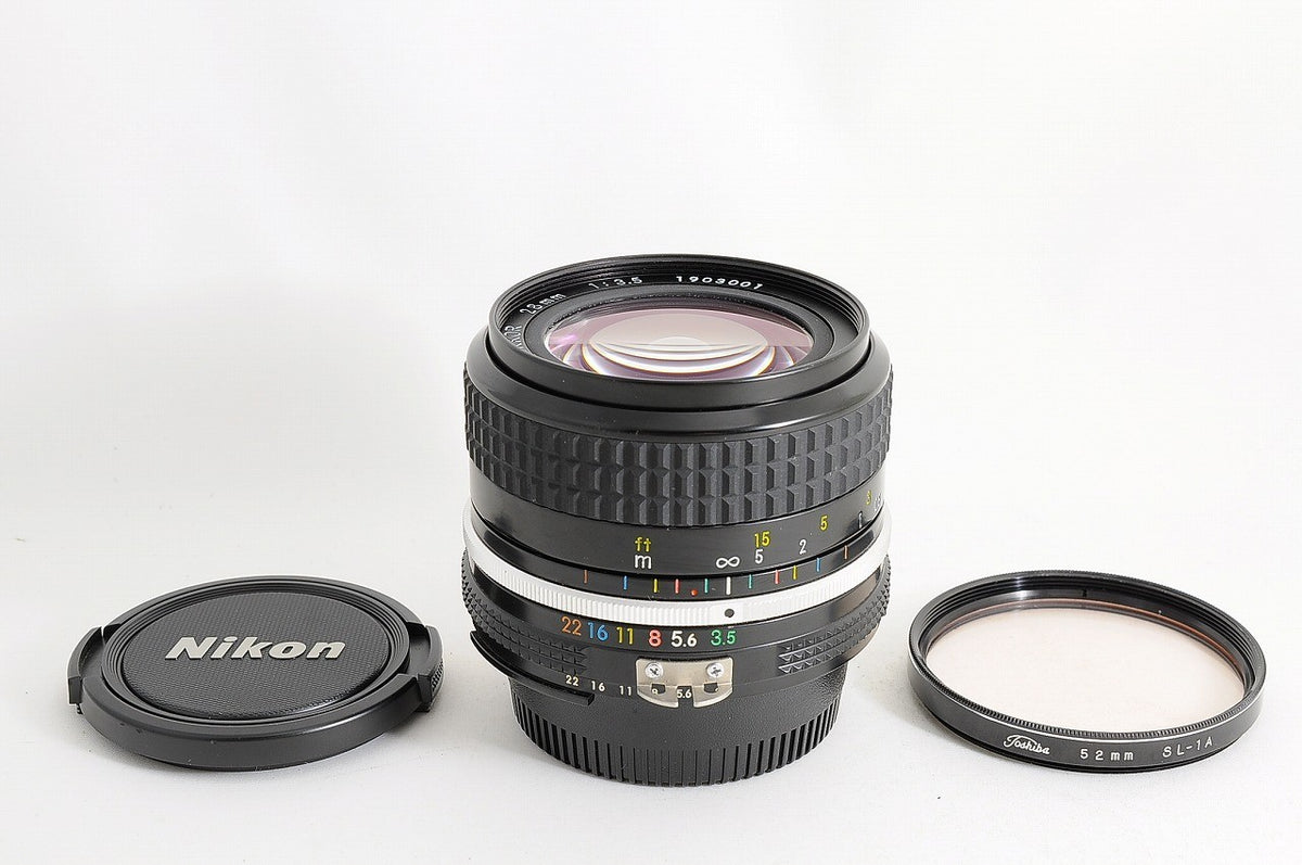 [Mint w/Filter] Nikon AI Nikkor 28mm f3.5 MF Wide Angle Prime Lens F Mount Japan