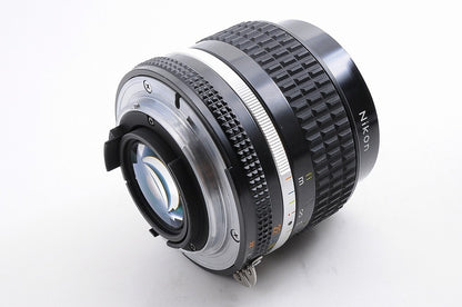 [NEAR MINT+] Nikon AI-S AIS Nikkor 24mm f/2 Fast Wide MF Lens Nikon F From Japan