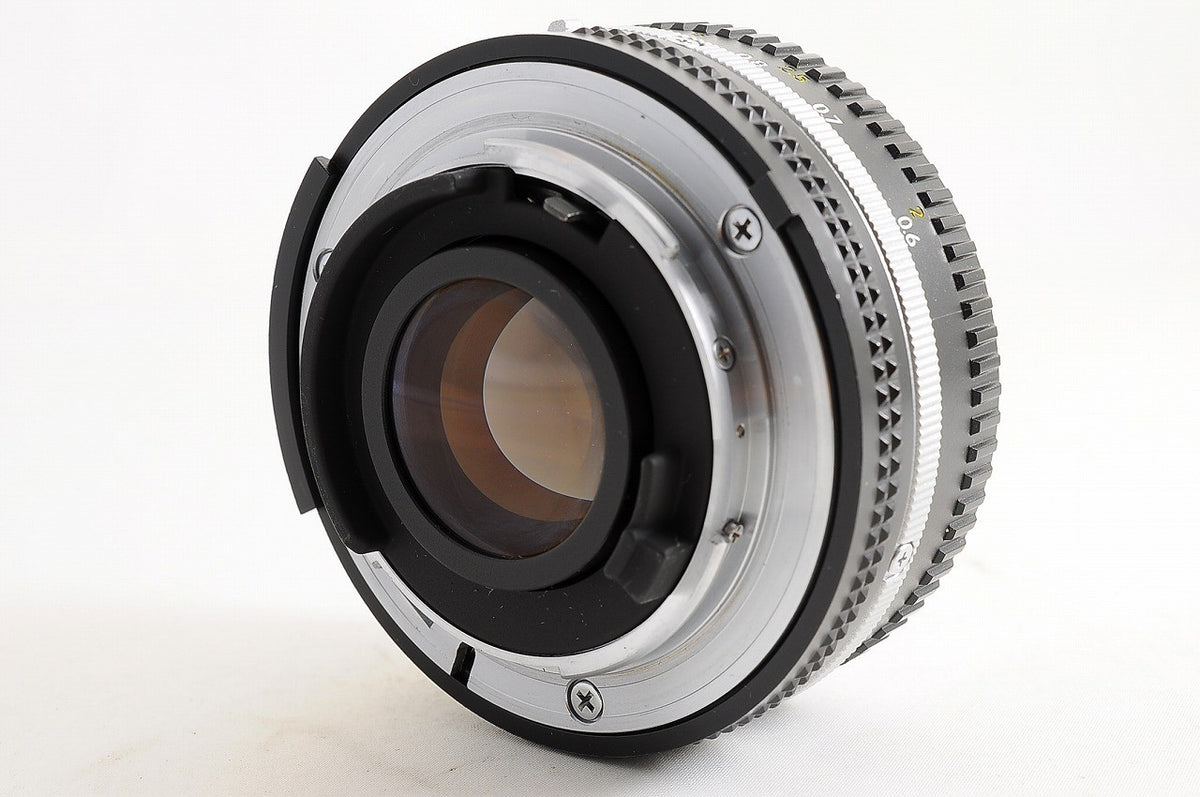 [Top Mint w/HR-4 Hood Caps] Nikon AIS Nikkor 50mm f1.8 MF Prime Lens Japan