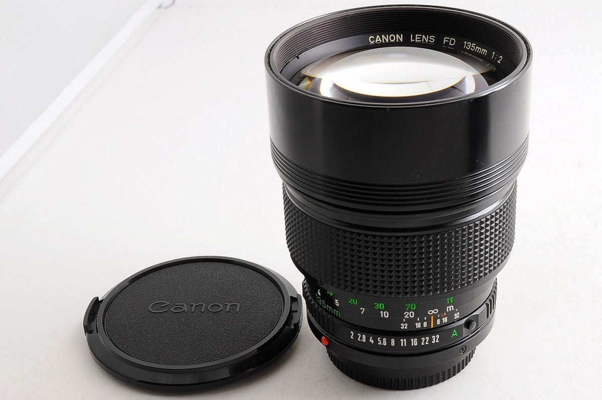 [Mint] Canon New FD nFD 135mm f/2 Fast Telephoto MF Lens Canon FD Mount Japan