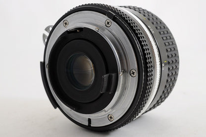 [Near Mint+ w/ Caps] Nikon AI Nikkor 28mm f3.5 MF Wide Angle Prime Lens Japan
