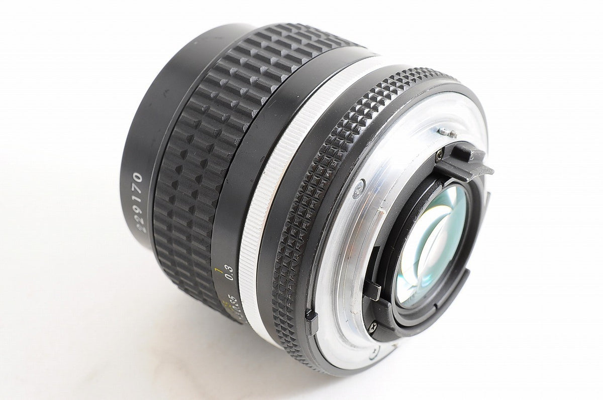 [Mint w/ Filter] Nikon AI-S AIS Nikkor 24mm f/2 Fast Wide MF Lens Nikon F Japan