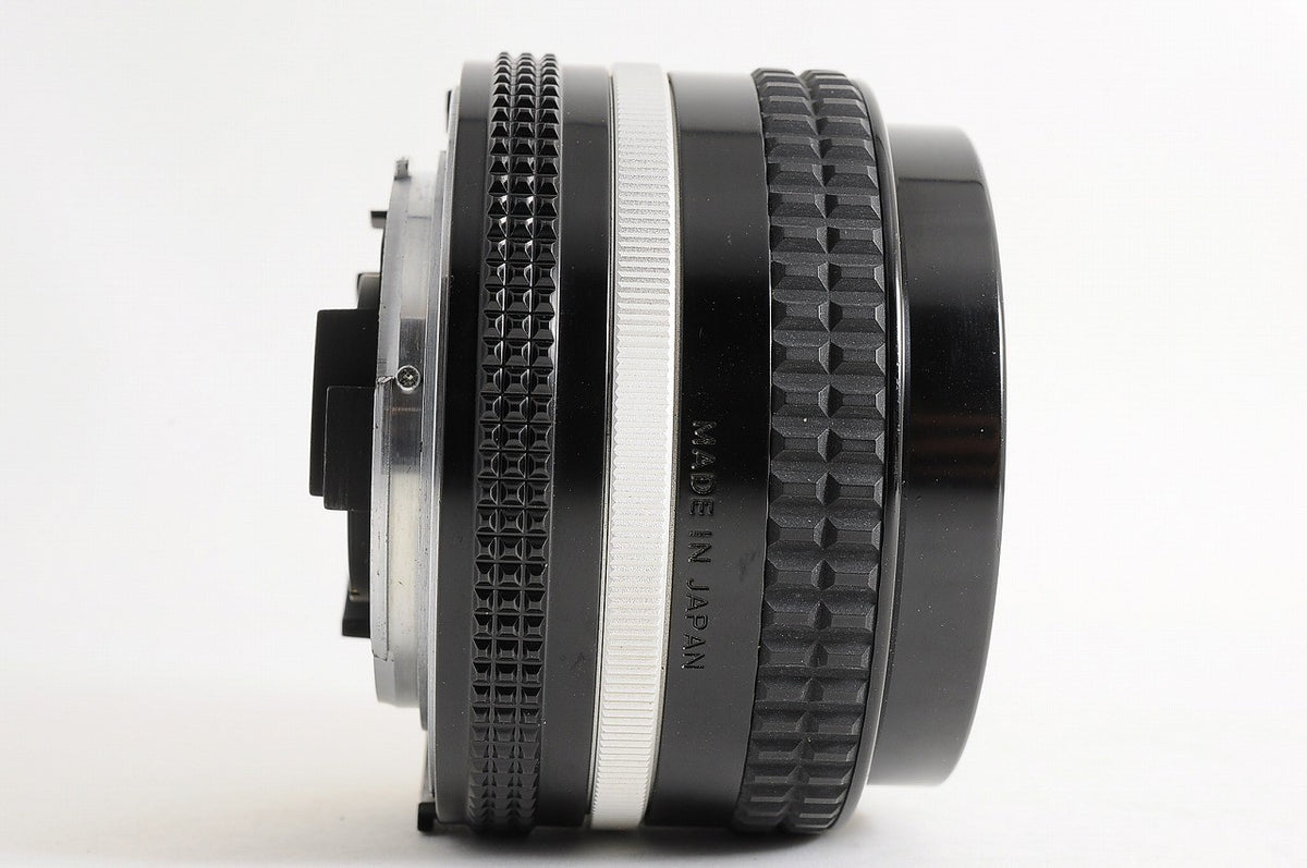 [Top Mint] Nikon AI-S AIS Nikkor 20mm f/3.5 Ultra-Wide MF Lens Nikon F Japan