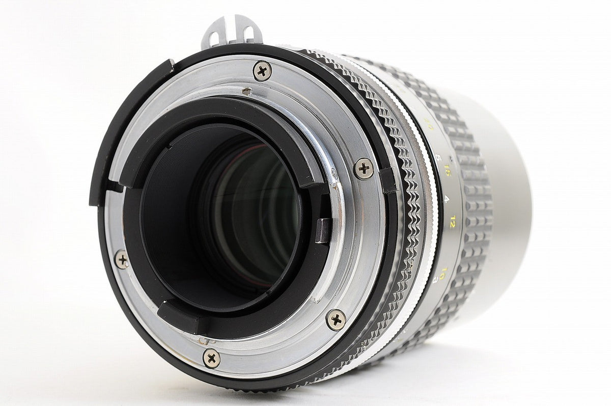 [Near Mint] Nikon AI Nikkor 135mm f/2.8 Built-in Hood Fast Telephoto MF Japan