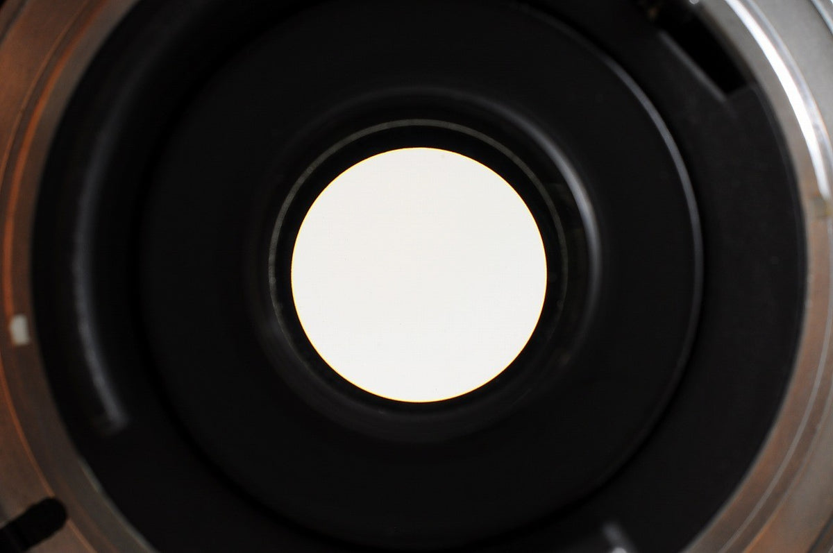 [Near Mint+ w/ Caps] Nikon AI Nikkor 28mm f3.5 MF Wide Angle Prime Lens Japan