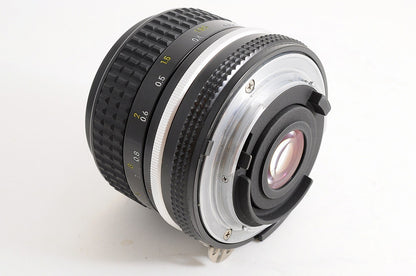 [Mint w/Filter] Nikon AI Nikkor 28mm f3.5 MF Wide Angle Prime Lens F Mount Japan