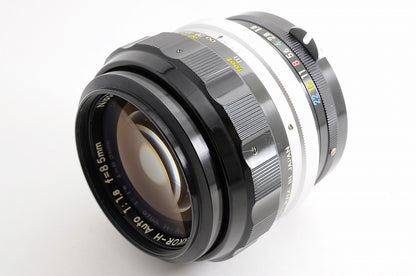 [Mint w/ Case] Nikon Non-AI Nikkor-H Auto 85mm f/1.8 Fast Telephoto MF Japan