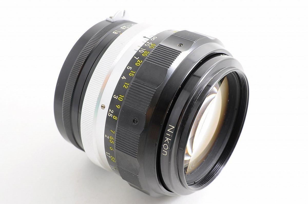 [Near Mint+ w/HN-21 Hood] Nikon Non AI Nikkor H Auto 85mm f1.8 MF Prime Japan
