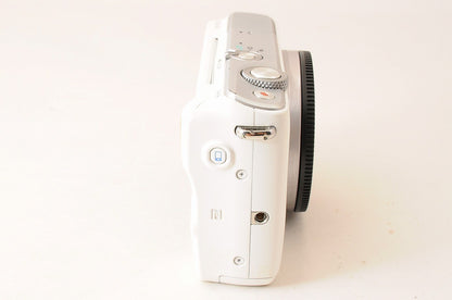 [NEAR MINT+] Canon EOS M10 White Mirrorless Camera 15-45mm IS STM Lens Kit Japan