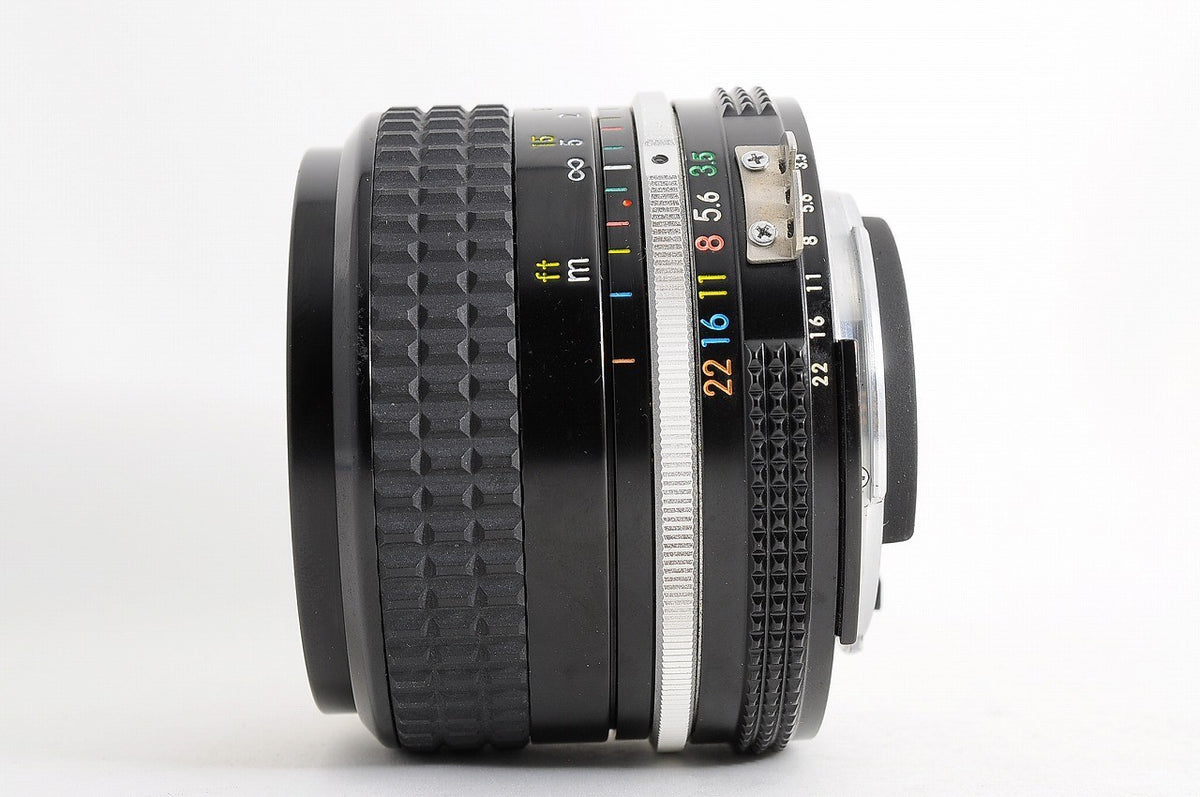 [Mint w/Filter] Nikon AI Nikkor 28mm f3.5 MF Wide Angle Prime Lens F Mount Japan