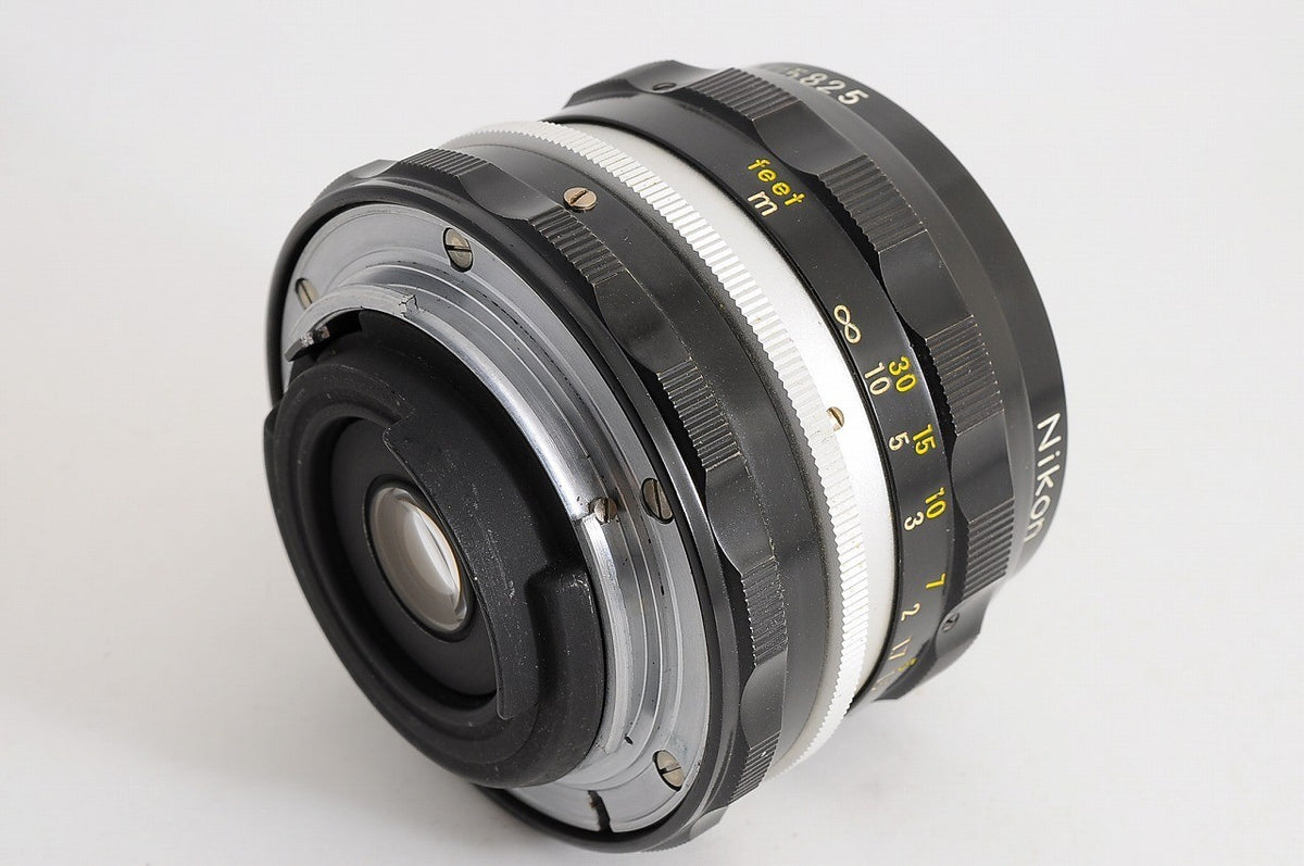 [Mint] Nikon Non-AI Nikkor-H Auto 28mm f/3.5 Wide MF Lens Nikon F Mount Japan