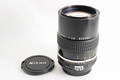 [Near Mint] Nikon AI Nikkor 135mm f/2.8 Built-in Hood Fast Telephoto MF Japan