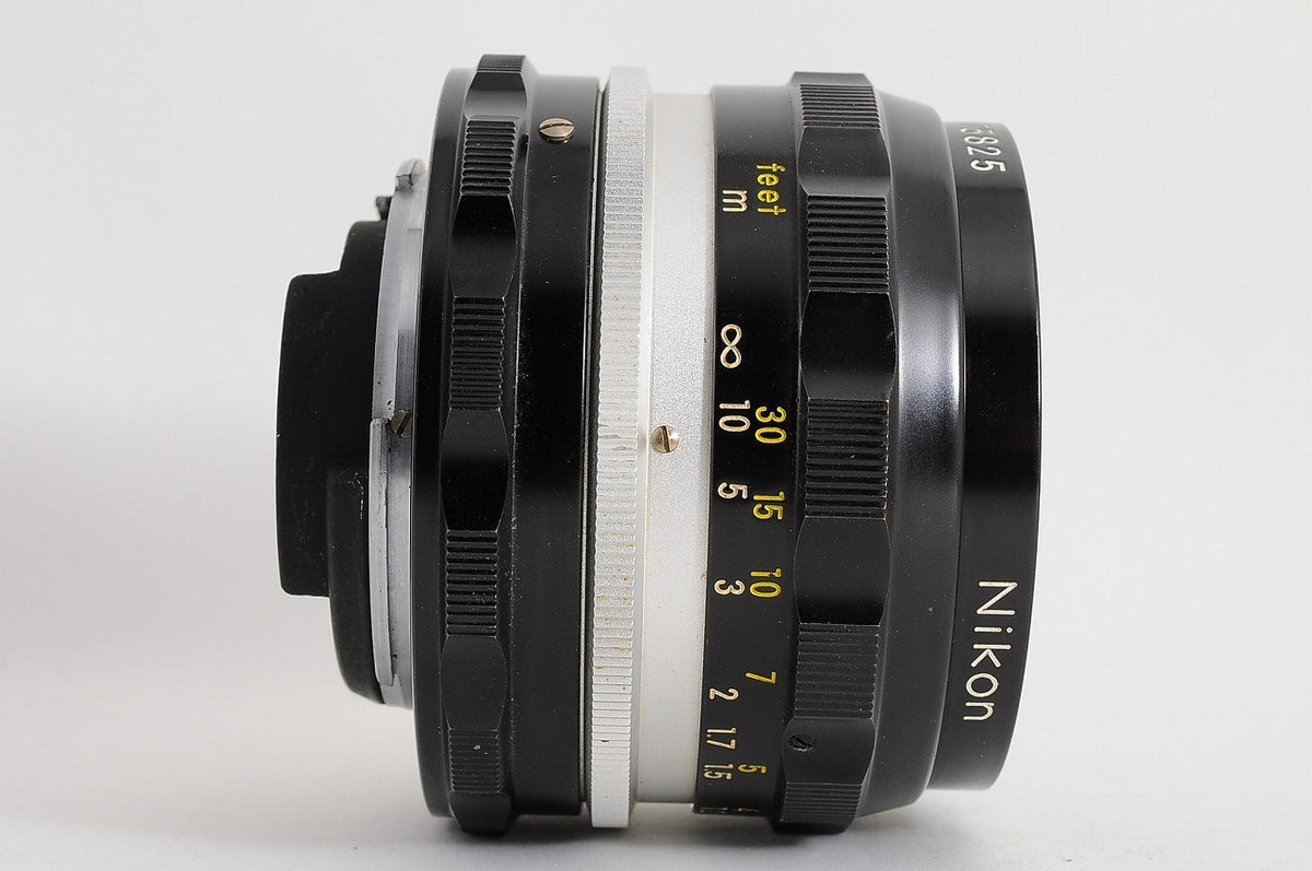 [Mint] Nikon Non-AI Nikkor-H Auto 28mm f/3.5 Wide MF Lens Nikon F Mount Japan