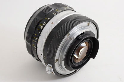 [Mint Hood Case] Nikon Non-AI Nikkor-N Auto 24mm f/2.8 Wide MF Lens Nikon F Jp