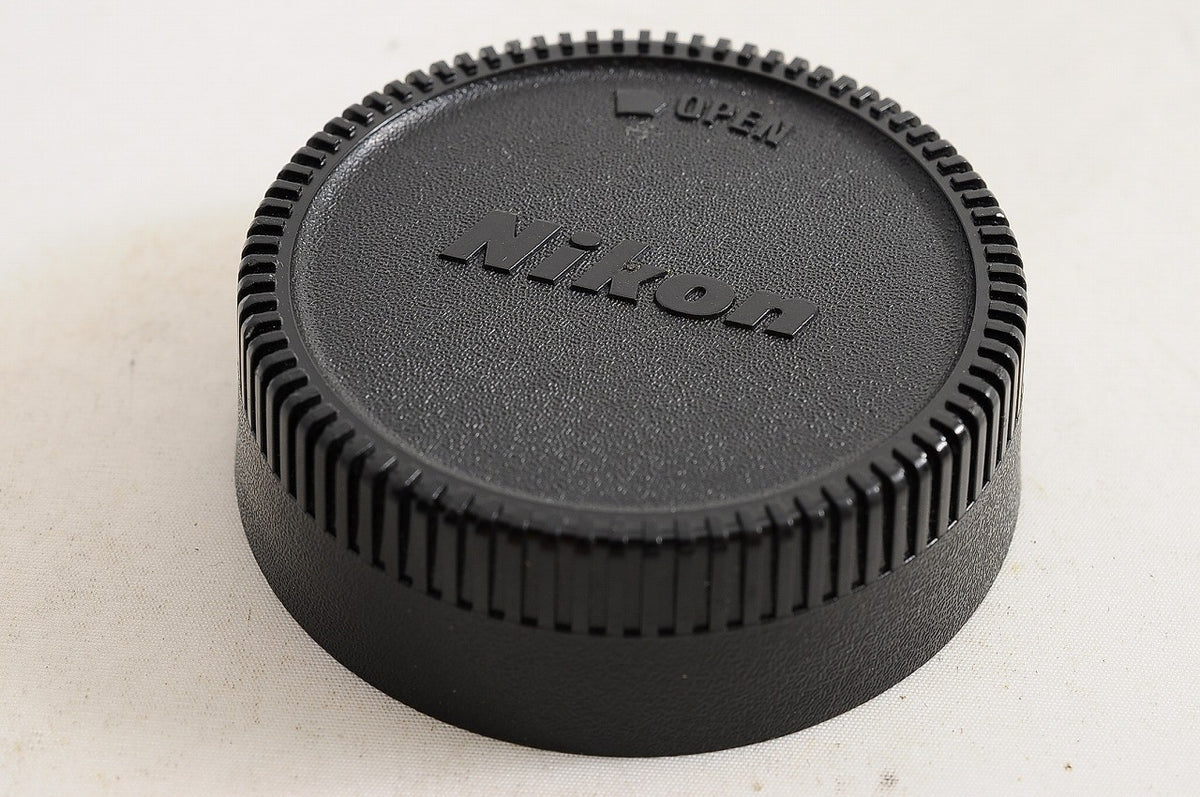 [Near Mint+ w/ Caps] Nikon AI Nikkor 28mm f3.5 MF Wide Angle Prime Lens Japan