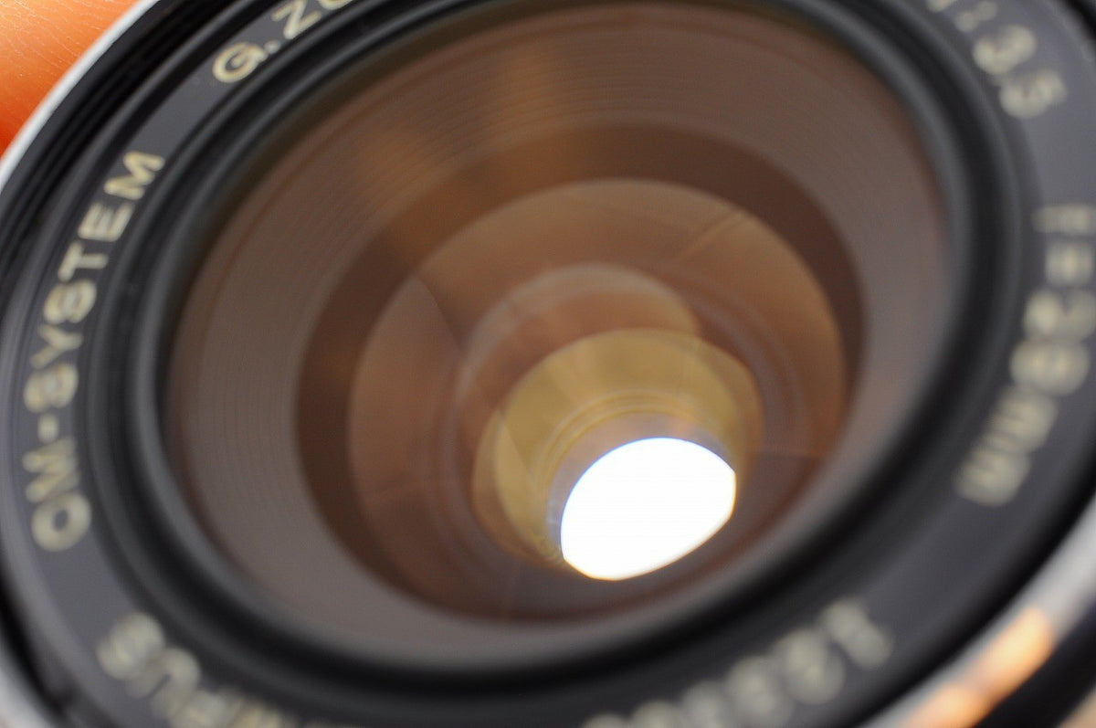 [Near Mint w/Caps] Olympus OM-System G.Zuiko Auto-W 28mm f3.5 MF Wide Lens Japan