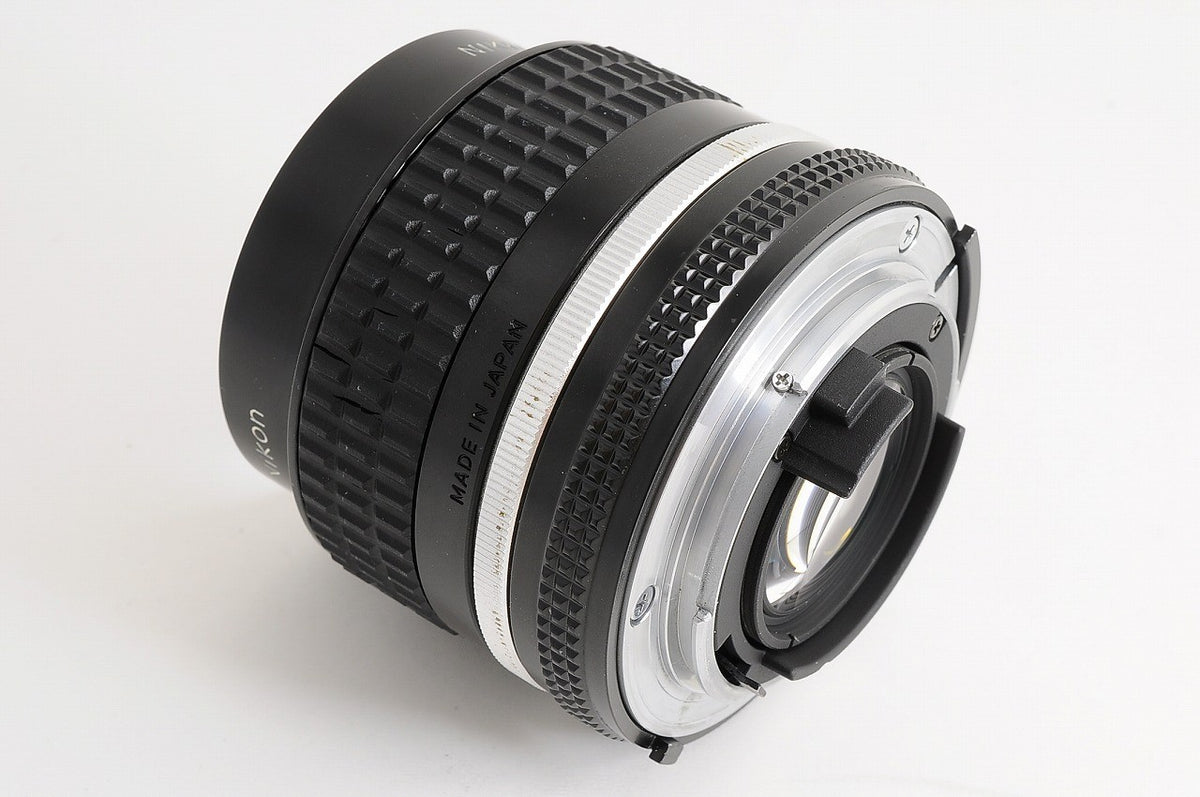 [Mint SIC Coating] Nikon AI-S AIS Nikkor 24mm f/2 Fast Wide MF Nikon F Japan