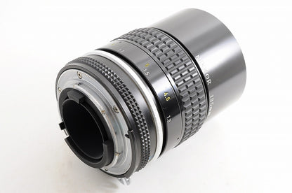 [Near Mint] Nikon AI Nikkor 135mm f/2.8 Built-in Hood Fast Telephoto MF Japan