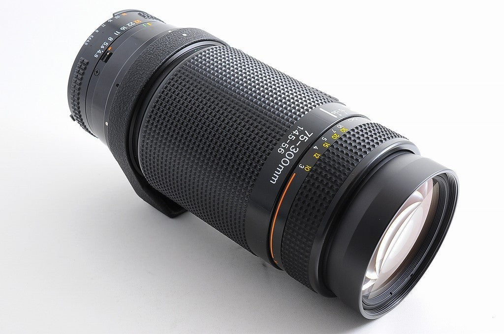 [Mint Tripod Collar] Nikon AF Nikkor 75-300mm f/4.5-5.6 Telephoto Zoom Japan