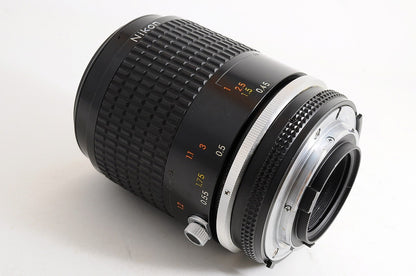 [Mint w/ Built-in Hood] Nikon AIS Micro NIKKOR 105mm f2.8 MF Macro Prime Lens Jp