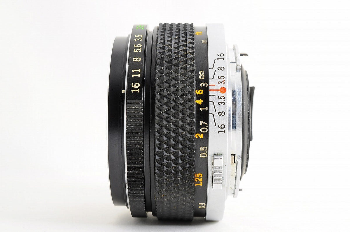 [Near Mint w/Caps] Olympus OM-System G.Zuiko Auto-W 28mm f3.5 MF Wide Lens Japan