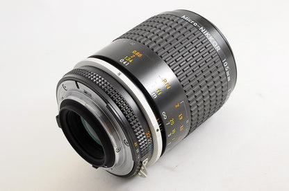 [Mint w/ HS-14 Hood] Nikon AIS Micro NIKKOR 105mm f2.8 MF Macro Lens Japan