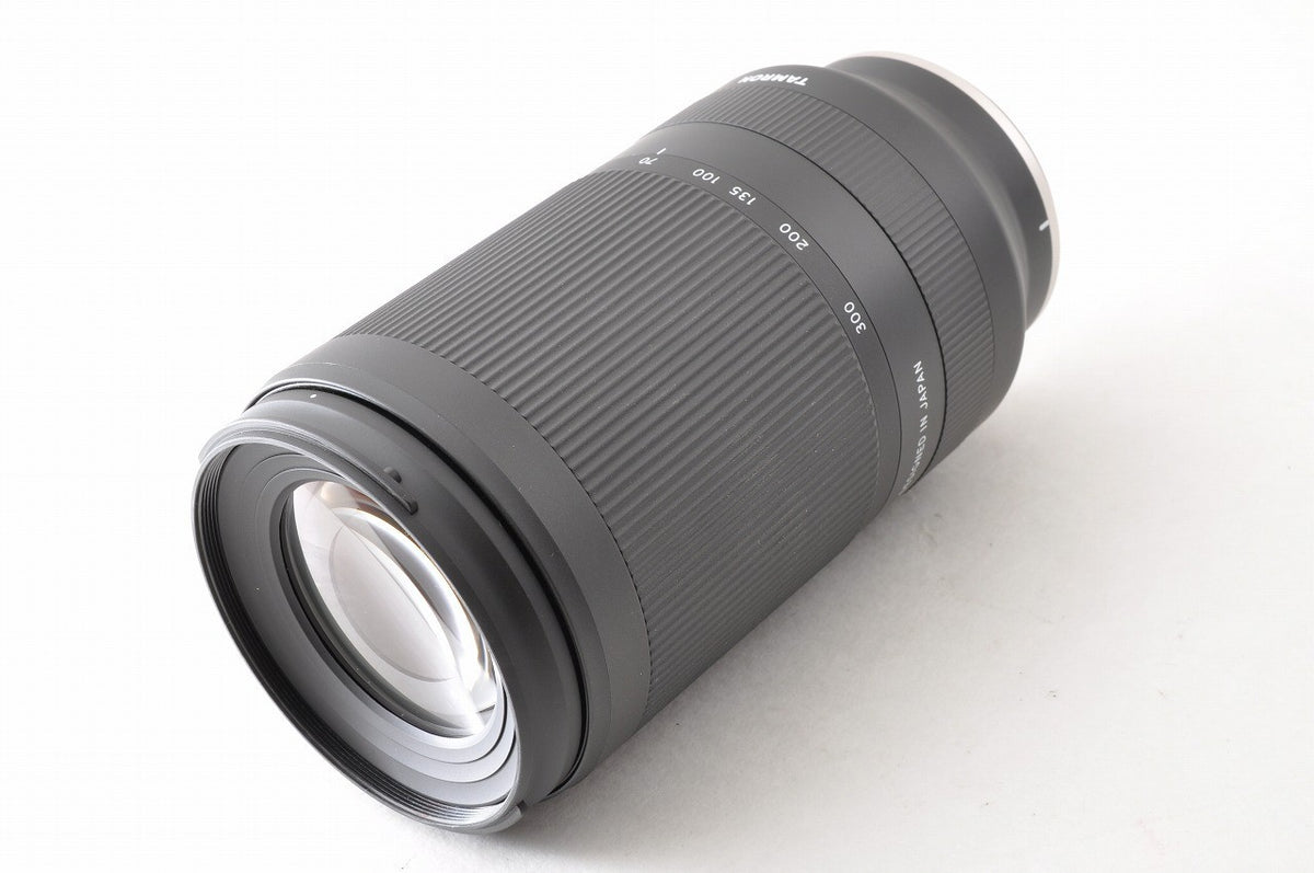 [Almost Unused] Tamron 70-300mm f/4.5-6.3 Di III RXD A047 Telephoto Sony E Japan