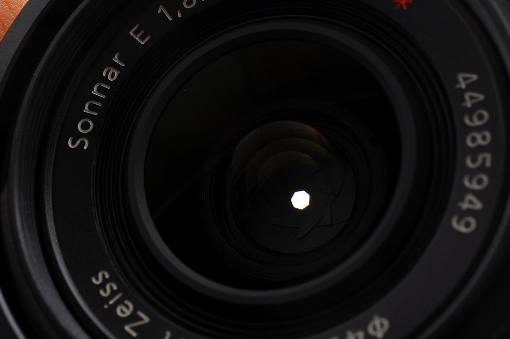 [Almost Unused] Sony Carl Zeiss Sonnar T* E 24mm f/1.8 ZA SEL24F18Z Lens Japan
