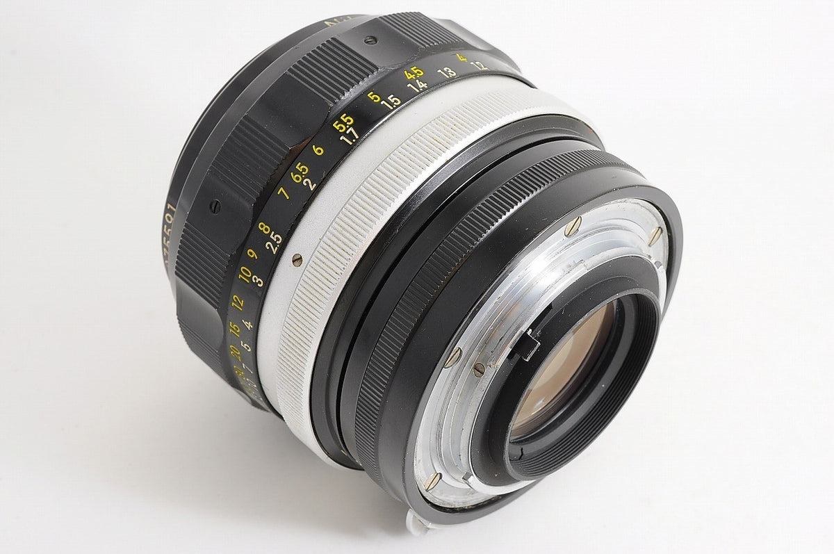 [Near Mint+ HS-7 Hood] Nikon Non-AI Nikkor-H Auto 85mm f/1.8 Fast MF Japan